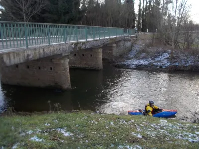 Débarquement au pont de la D978 à Sormonne.